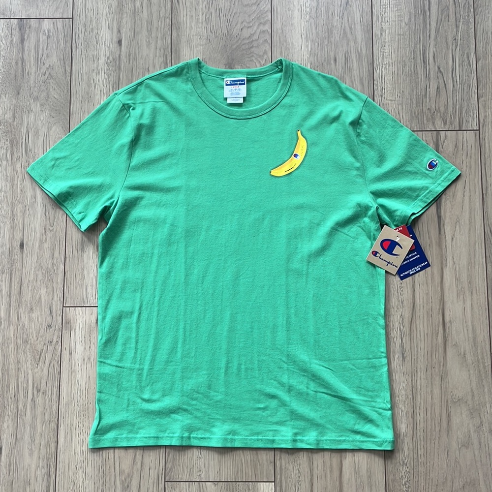NWT Champion Banana Standard Fit Green T-Shirt - Picture 2 of 4